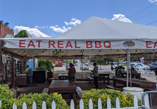 Buz And Ned's Real Barbecue